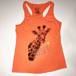 Giraffe sweet graphic tee